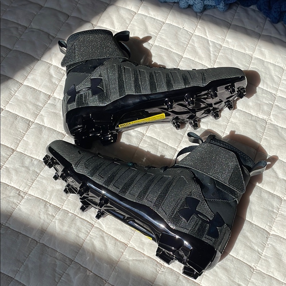Under Armour Black Football Cleats